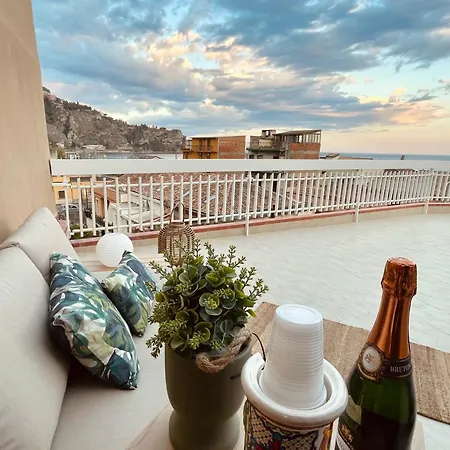 Taormina Naxos * Giardini Naxos