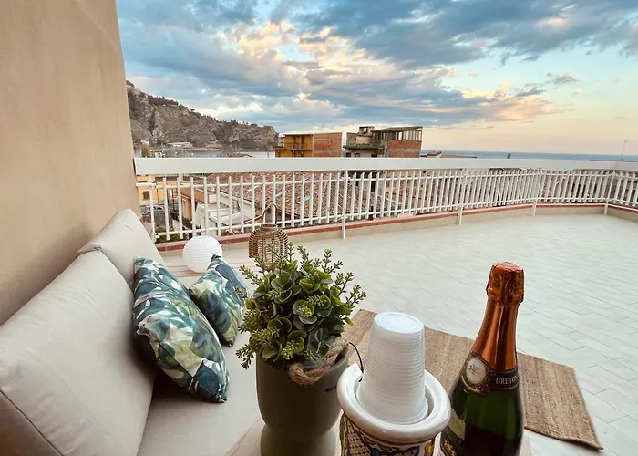 Taormina Naxos * Giardini Naxos